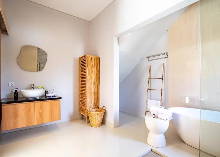 Sunterra - Modern With Rice Field Views Villa Kerobokan