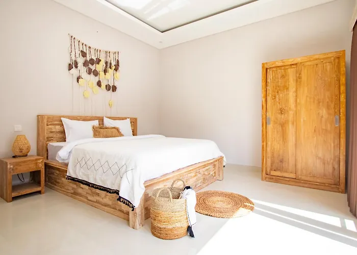Sunterra - Modern With Rice Field Views Villa *