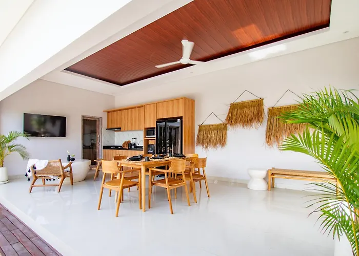 Sunterra - Modern With Rice Field Views Villa
