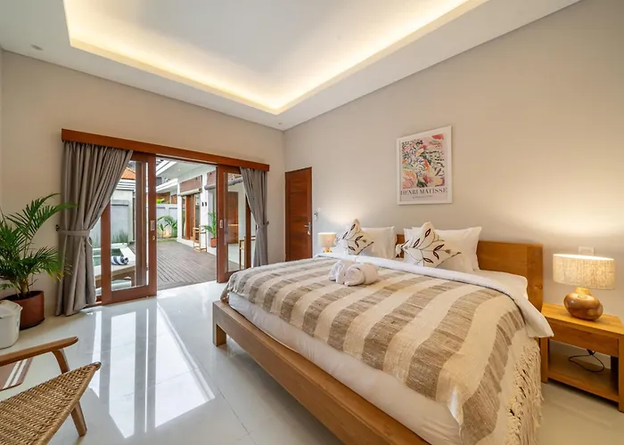 Sunterra - Modern With Rice Field Views Villa