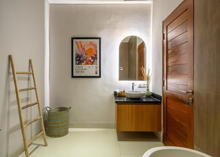 Villa Sunterra - Modern With Rice Field Views