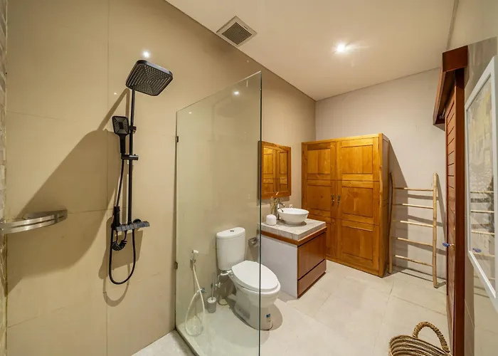 Villa Sunterra - Modern With Rice Field Views Kerobokan